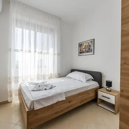 Billy S 4 Bdr By Ps Appartamento Durrës