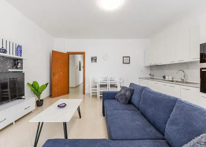 Apartment Billy S 4 Bdr By Ps Durrës